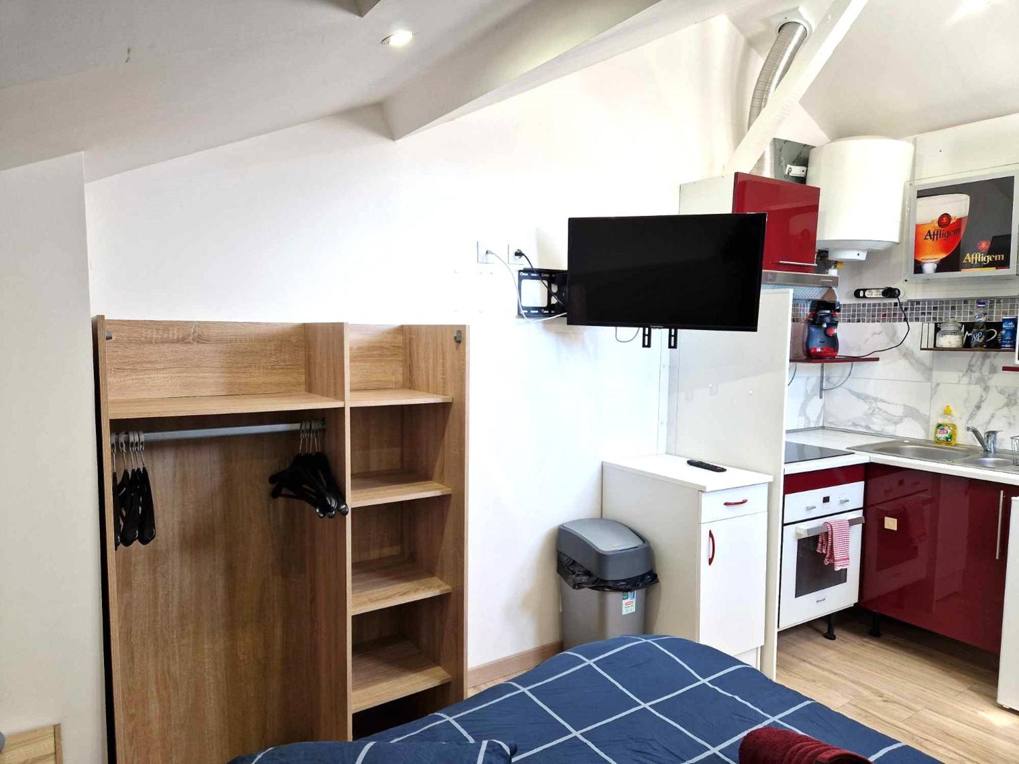 08 - Très joli studio neuf avec parking privatif gratuit Razac-sur-lʼIsle Esterno foto